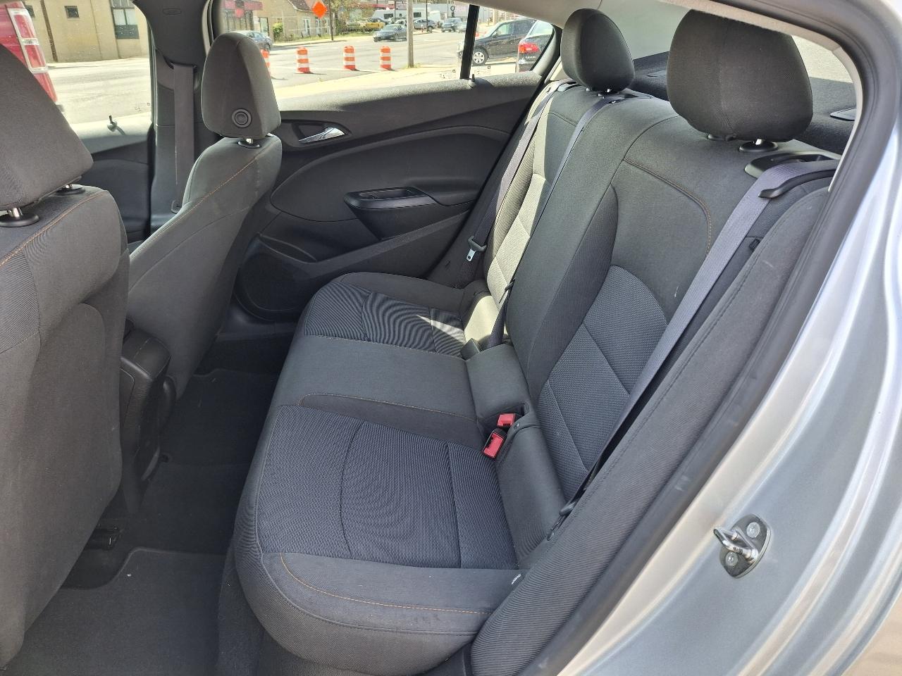 Chevrolet Cruze LS Auto 2017