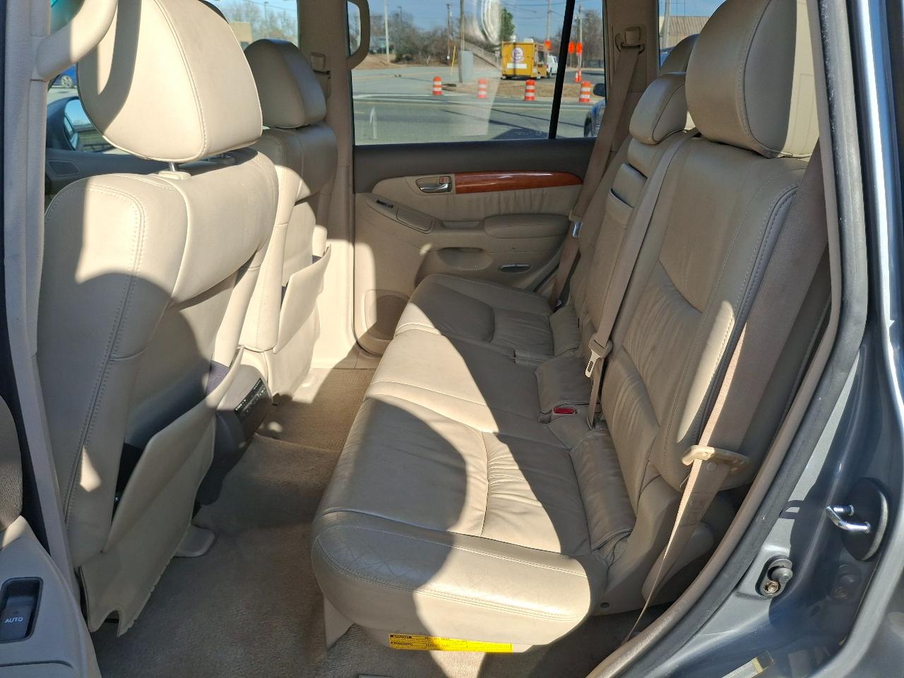 Lexus GX 470 Sport Utility 2004