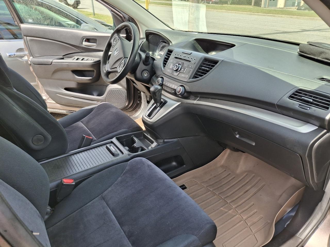 Honda CR-V LX 2WD 5-Speed AT 2012