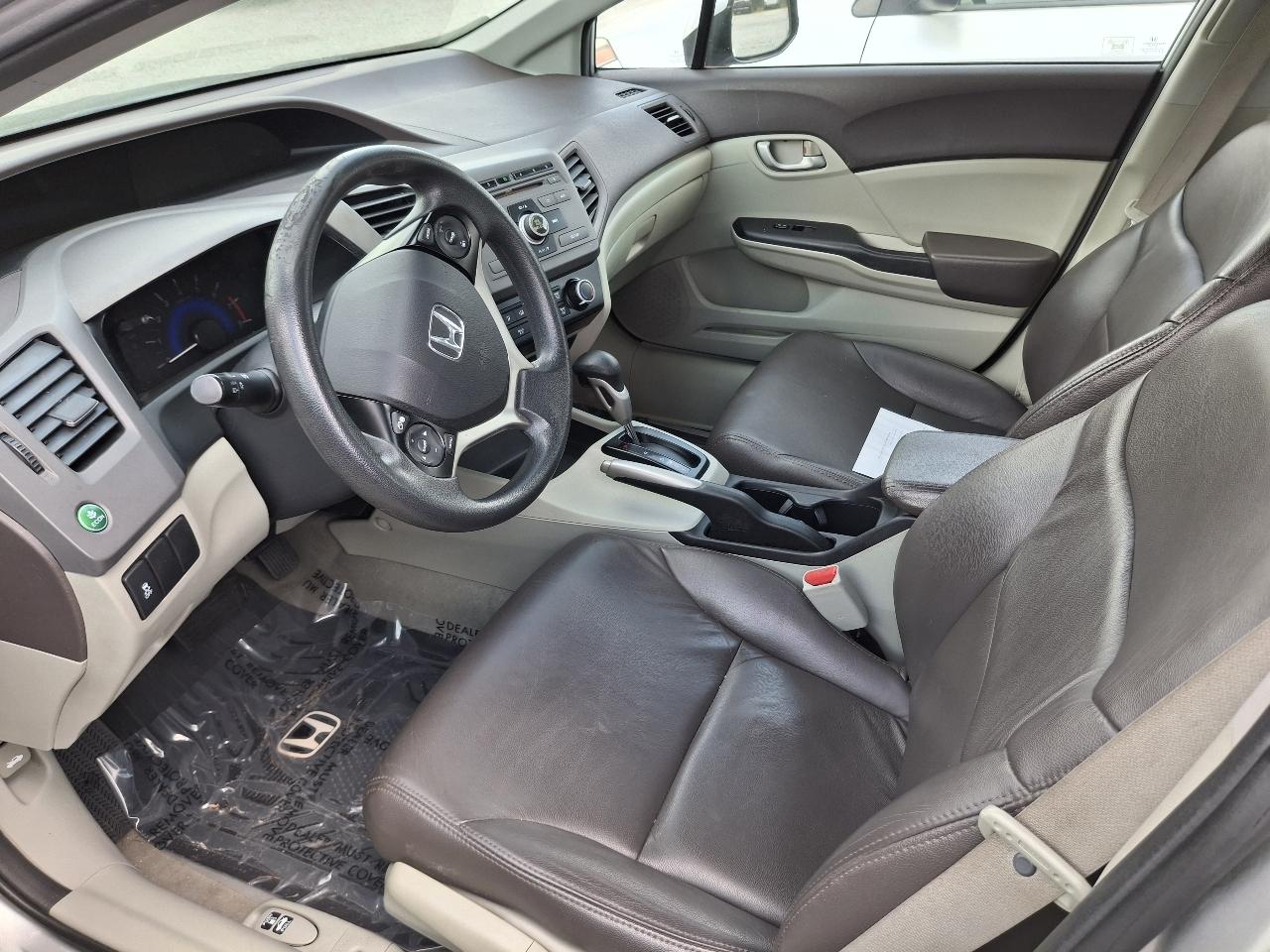 Honda Civic LX Sedan 5-Speed AT 2012