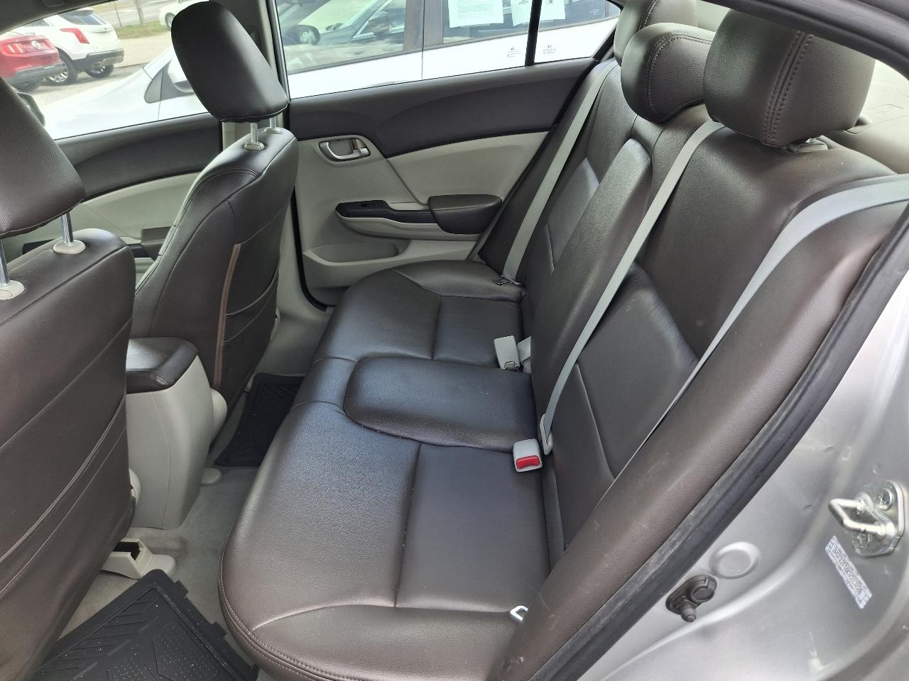 Honda Civic LX Sedan 5-Speed AT 2012