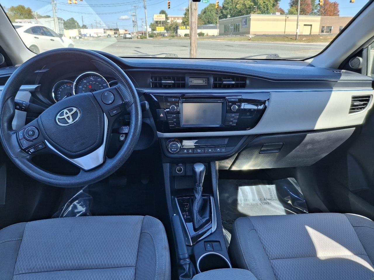 Toyota Corolla LE CVT 2015