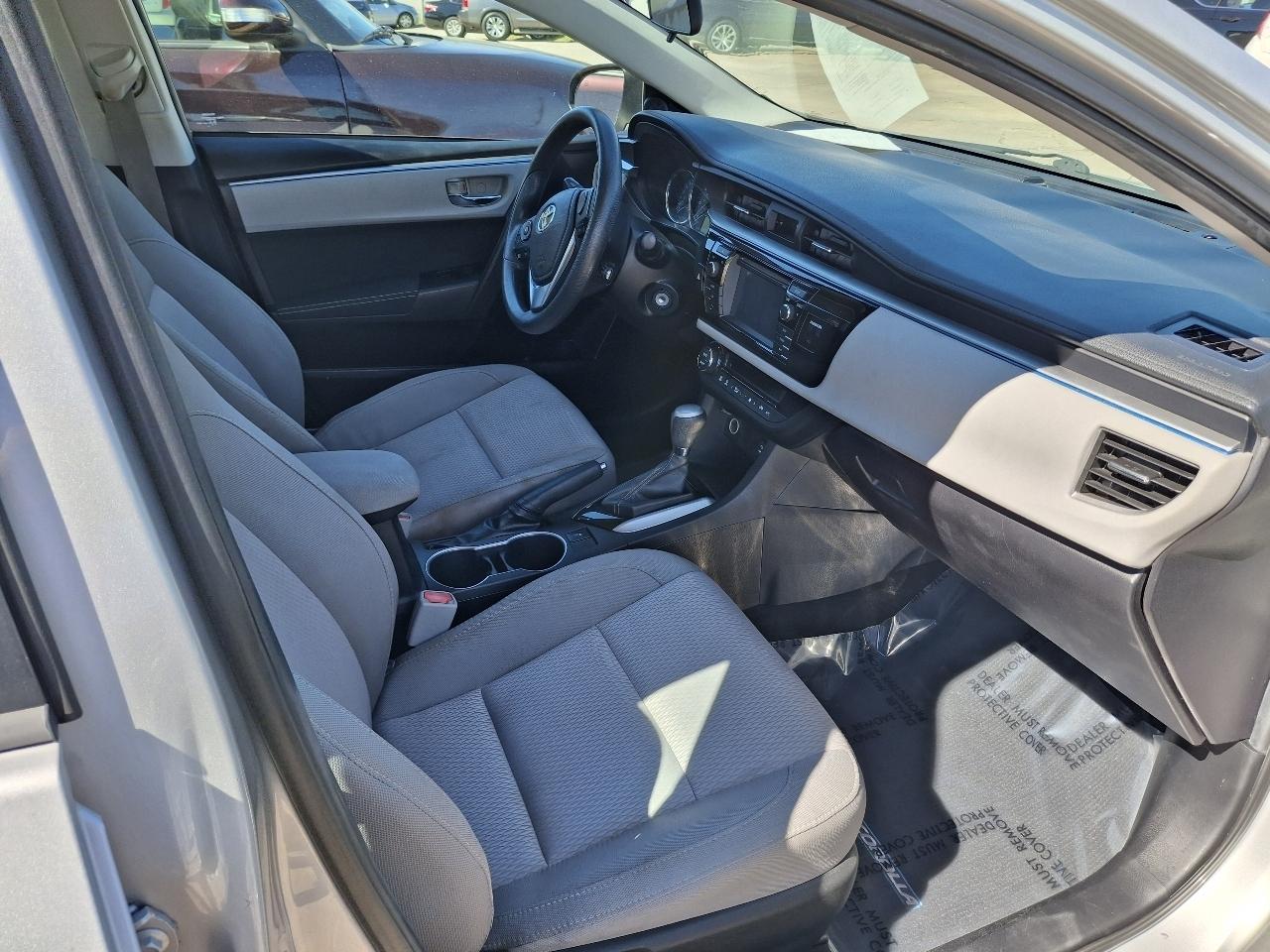 Toyota Corolla LE CVT 2015