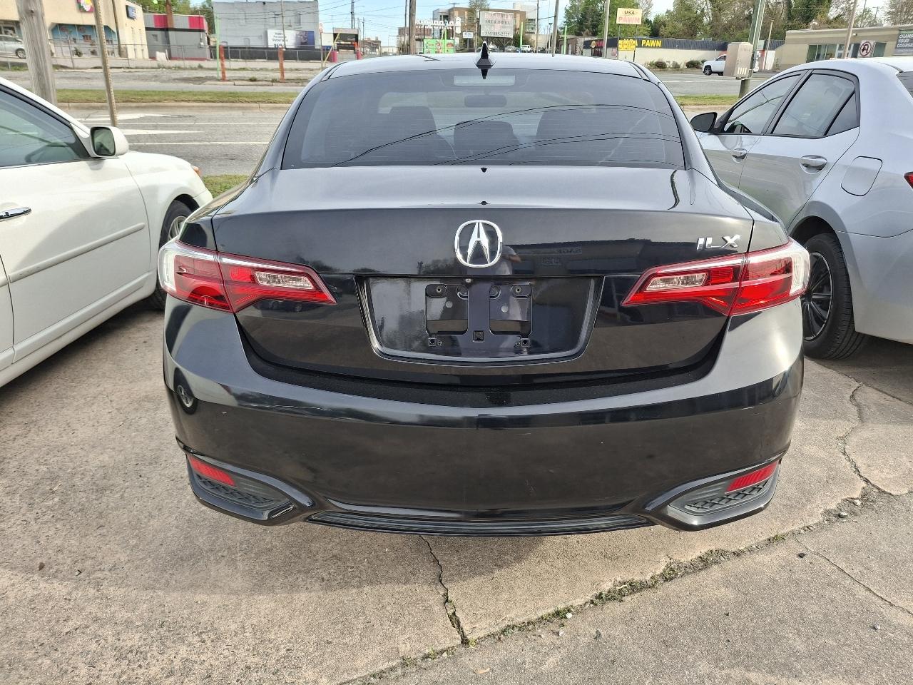 Acura ILX 8-Spd AT 2017