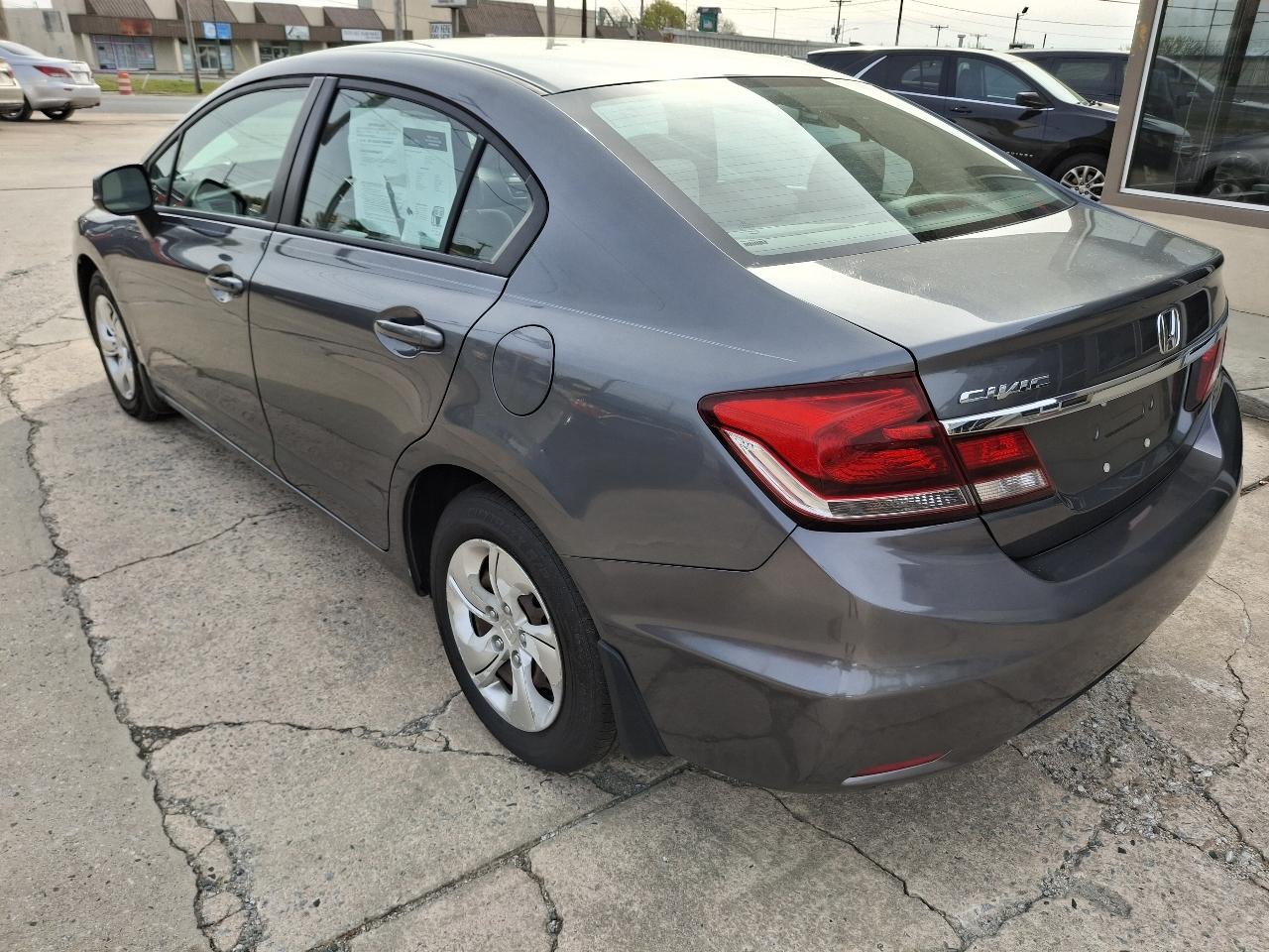 Honda Civic LX Sedan 5-Speed MT 2013