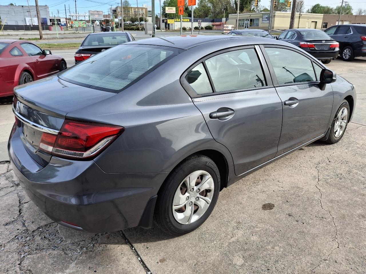 Honda Civic LX Sedan 5-Speed MT 2013