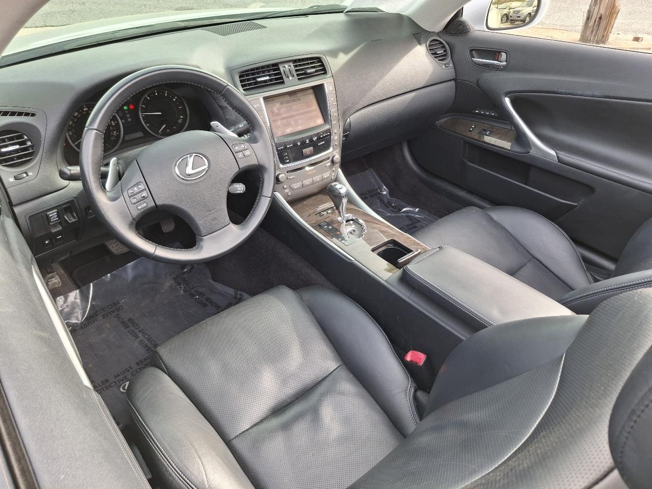 Lexus IS C IS 350C 2010