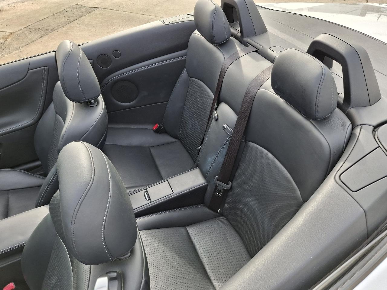 Lexus IS C IS 350C 2010