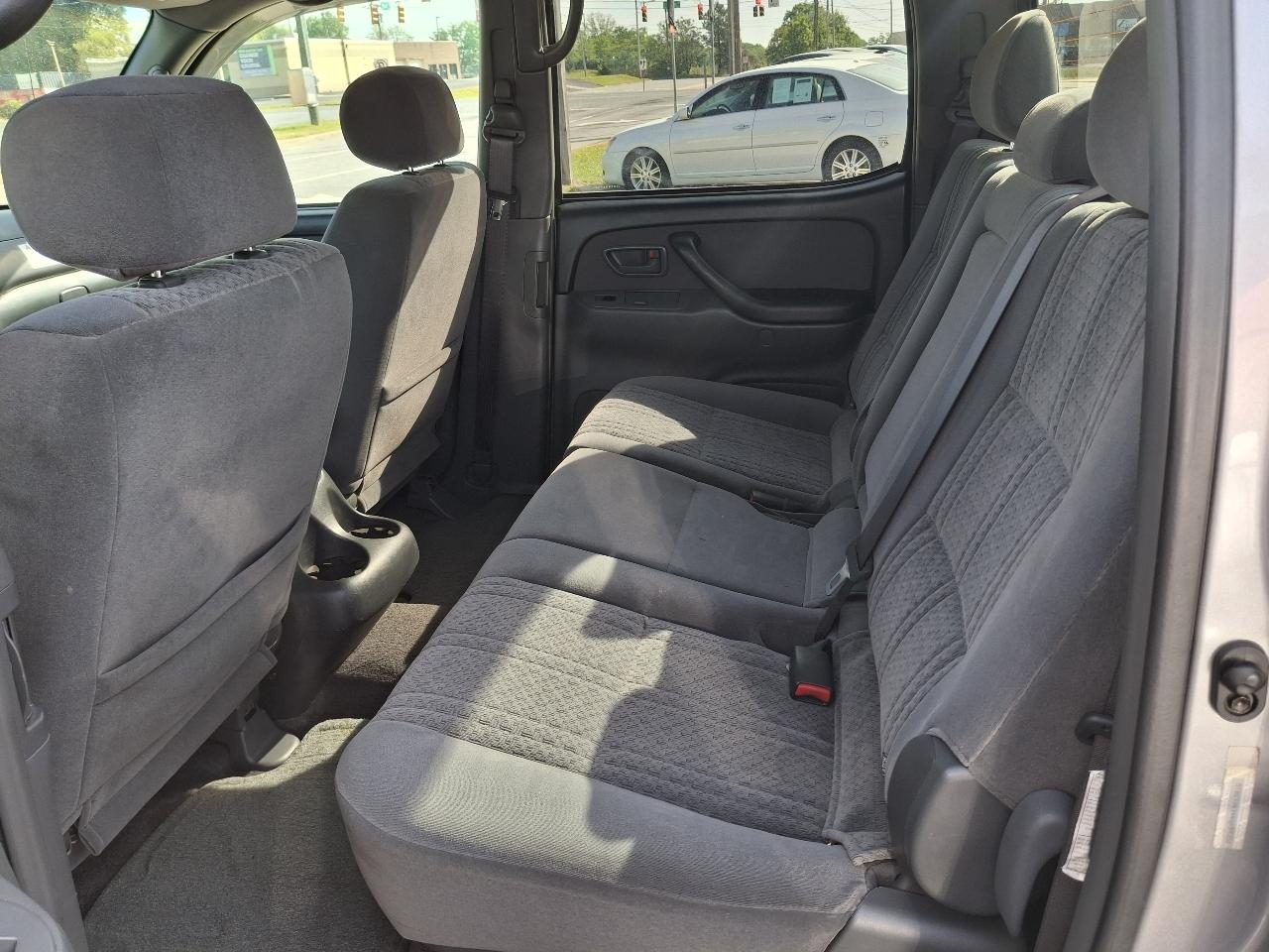 Toyota Tundra SR5 Double Cab 2WD 2004