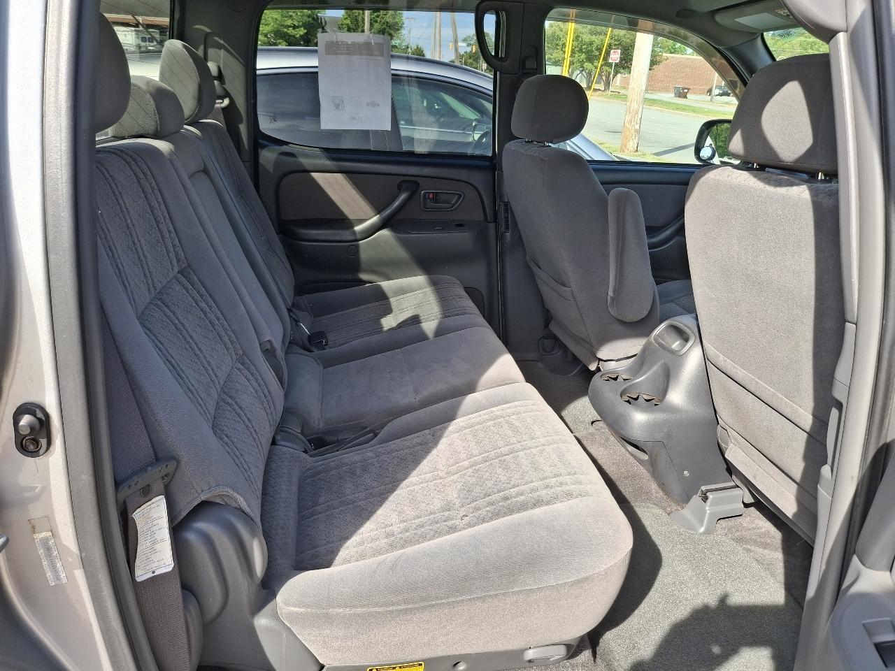 Toyota Tundra SR5 Double Cab 2WD 2004