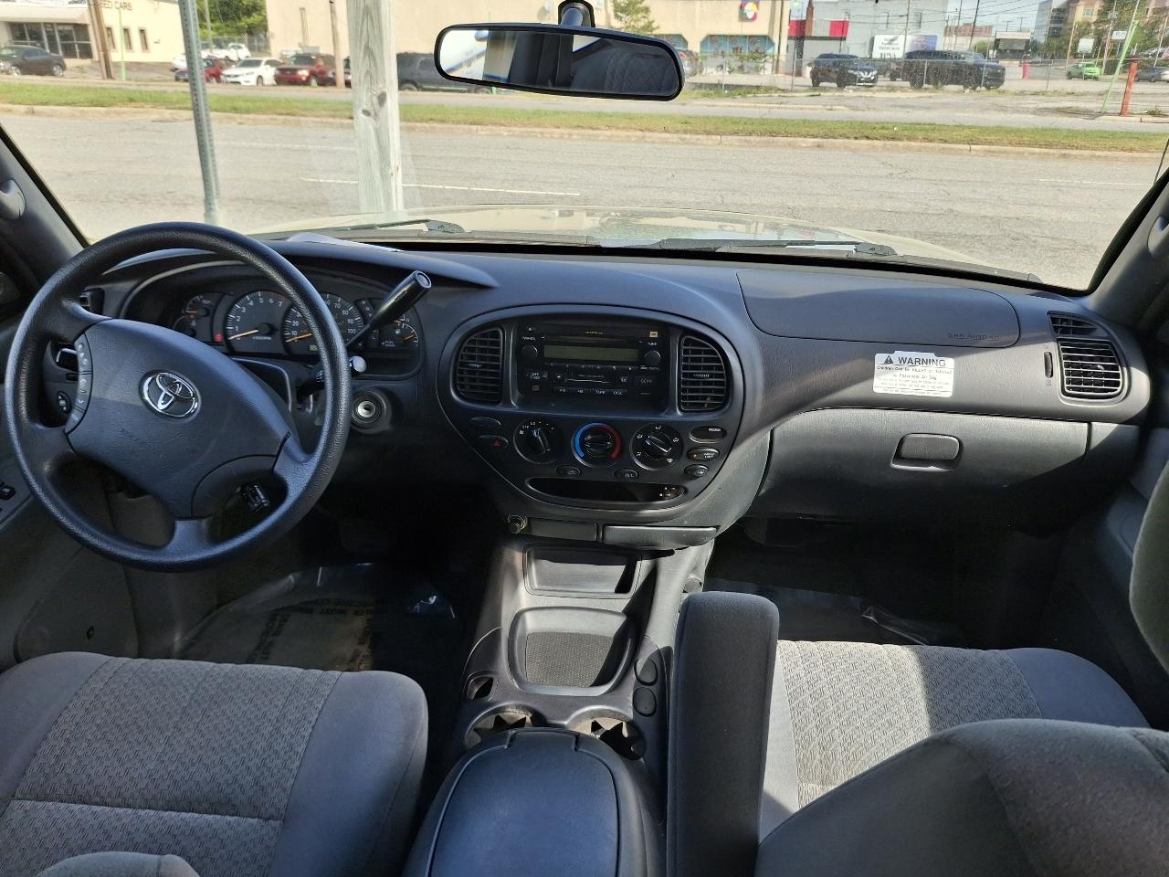 Toyota Tundra SR5 Double Cab 2WD 2004