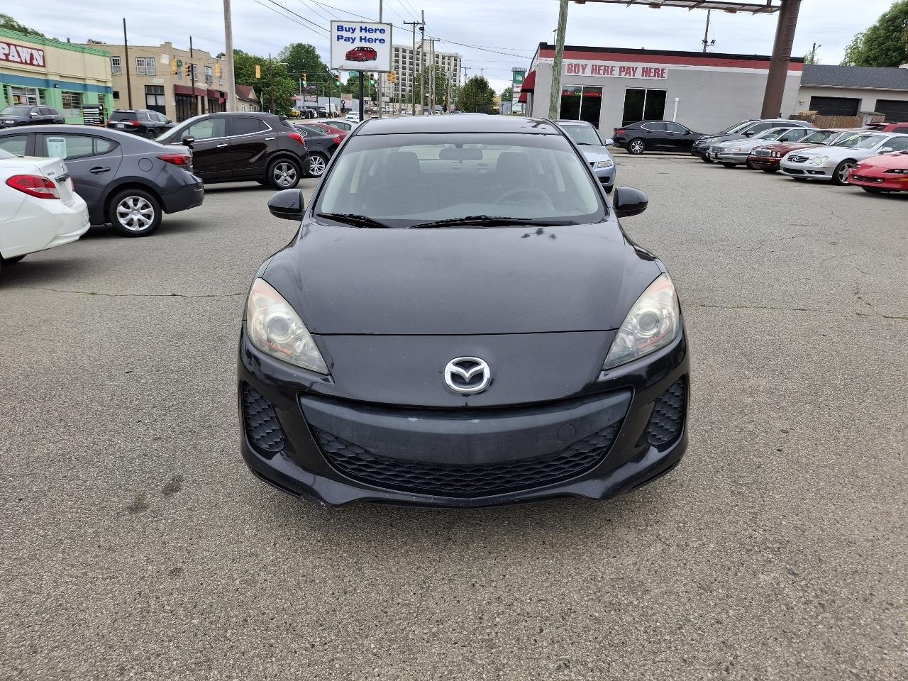 Mazda MAZDA3 i SV AT 4-Door 2013