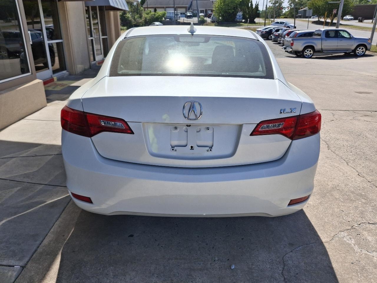 Acura ILX 5-Spd AT w/ Premium Package 2015