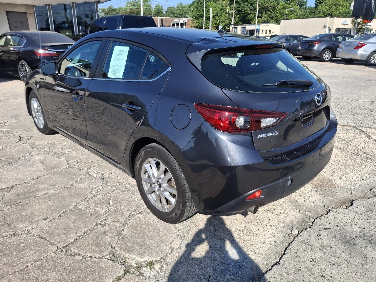 Mazda MAZDA3 i Touring AT 5-Door 2016