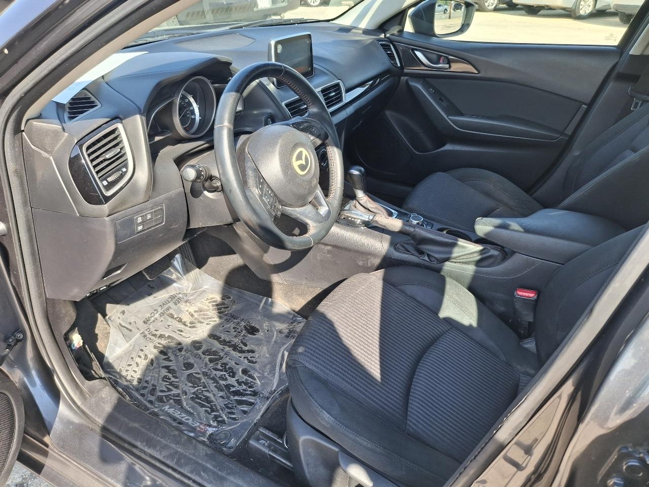 Mazda MAZDA3 i Touring AT 5-Door 2016