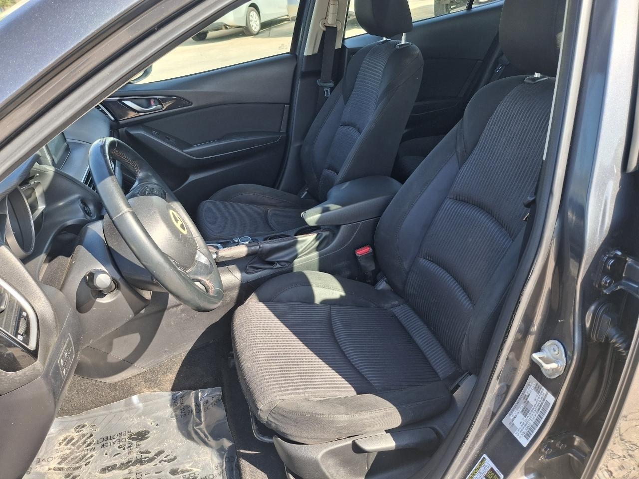 Mazda MAZDA3 i Touring AT 5-Door 2016