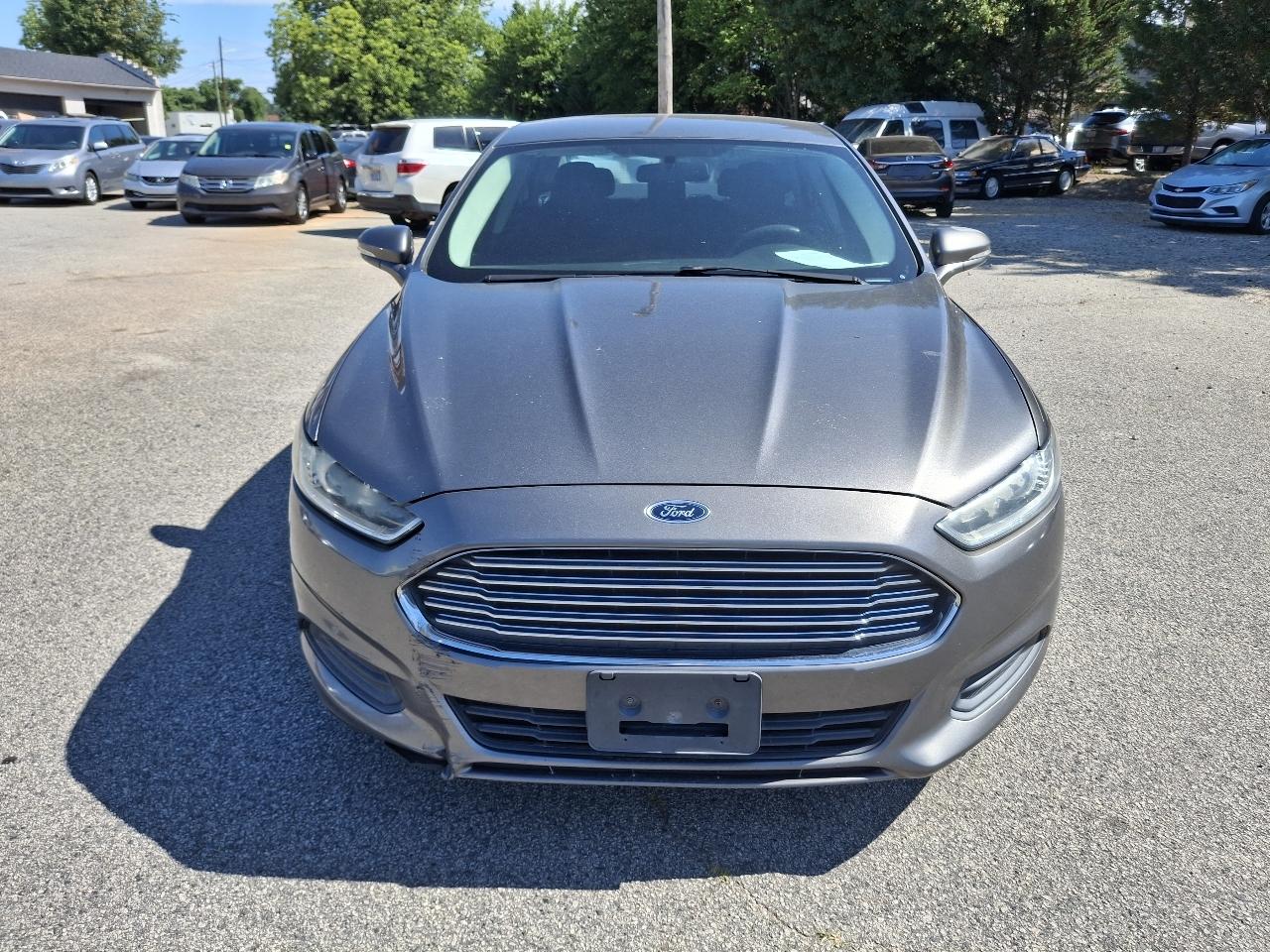 Ford Fusion SE 2014