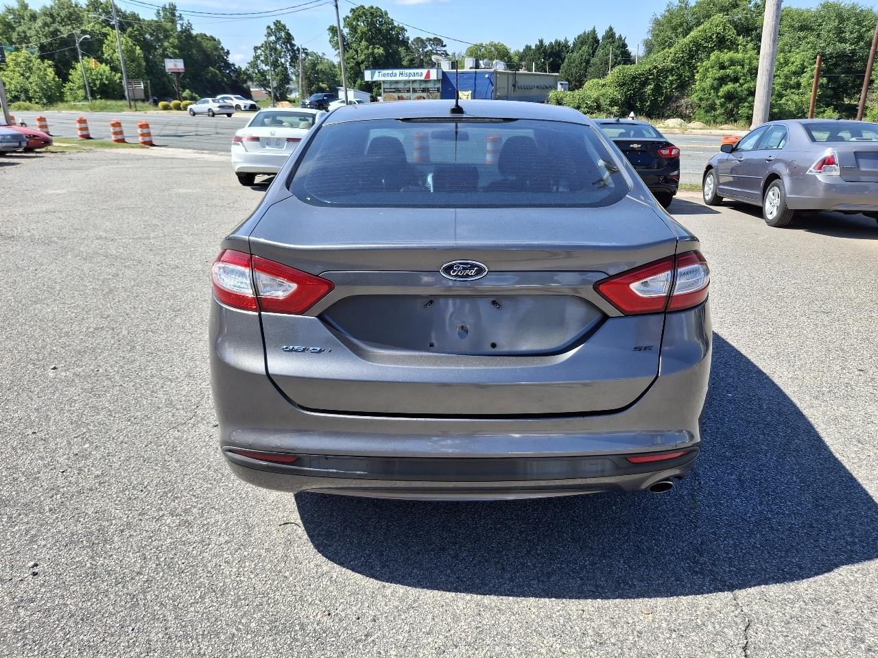 Ford Fusion SE 2014