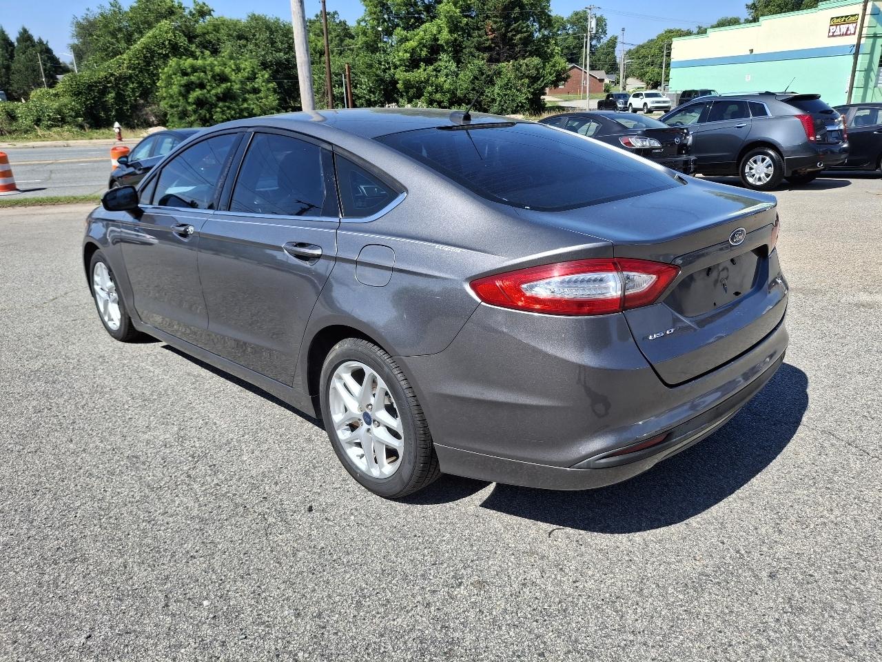 Ford Fusion SE 2014