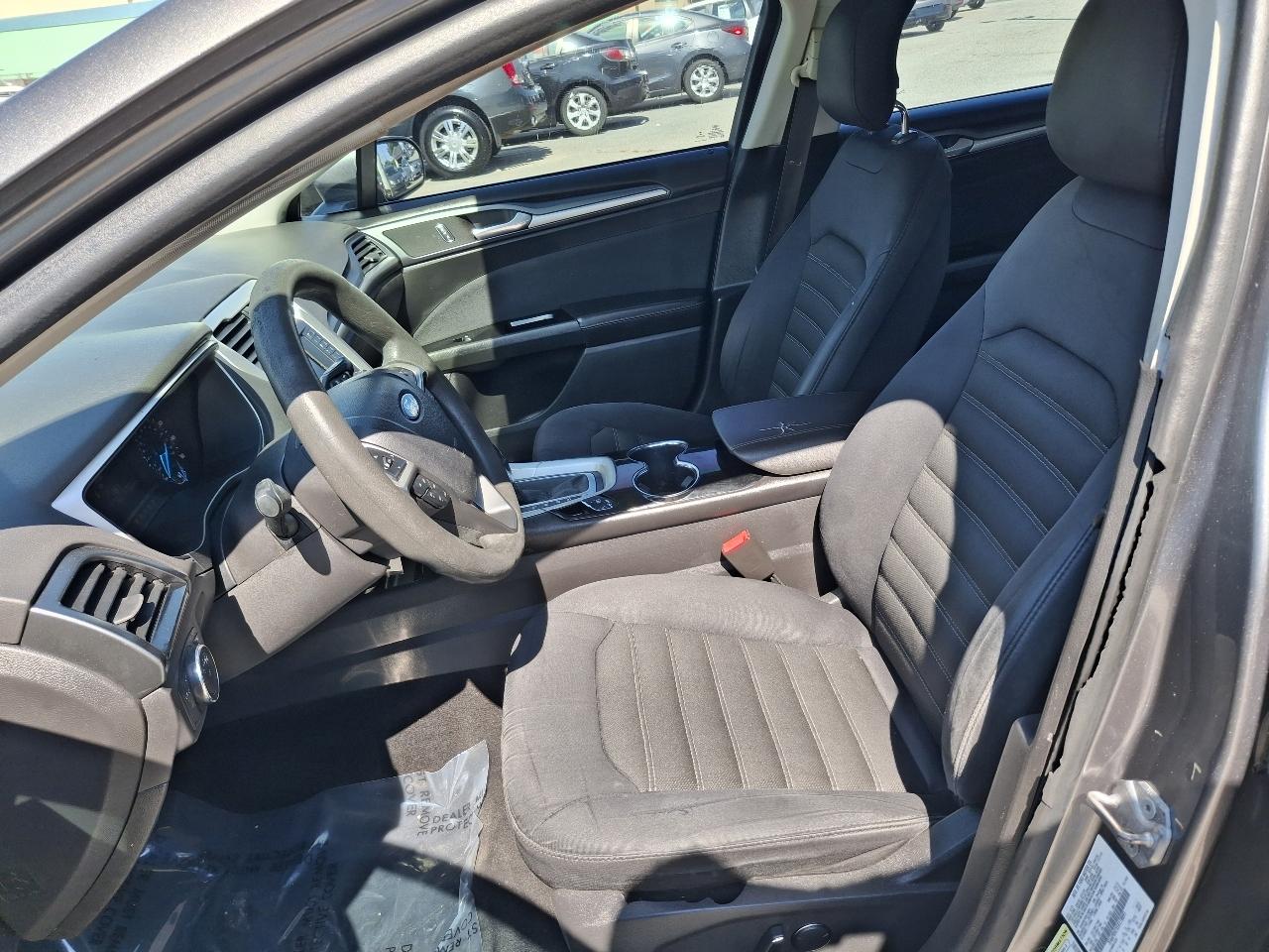 Ford Fusion SE 2014