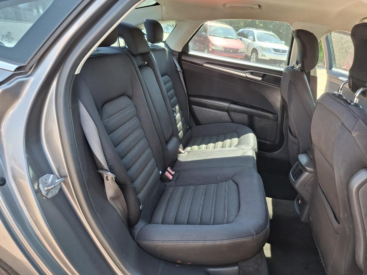 Ford Fusion SE 2014