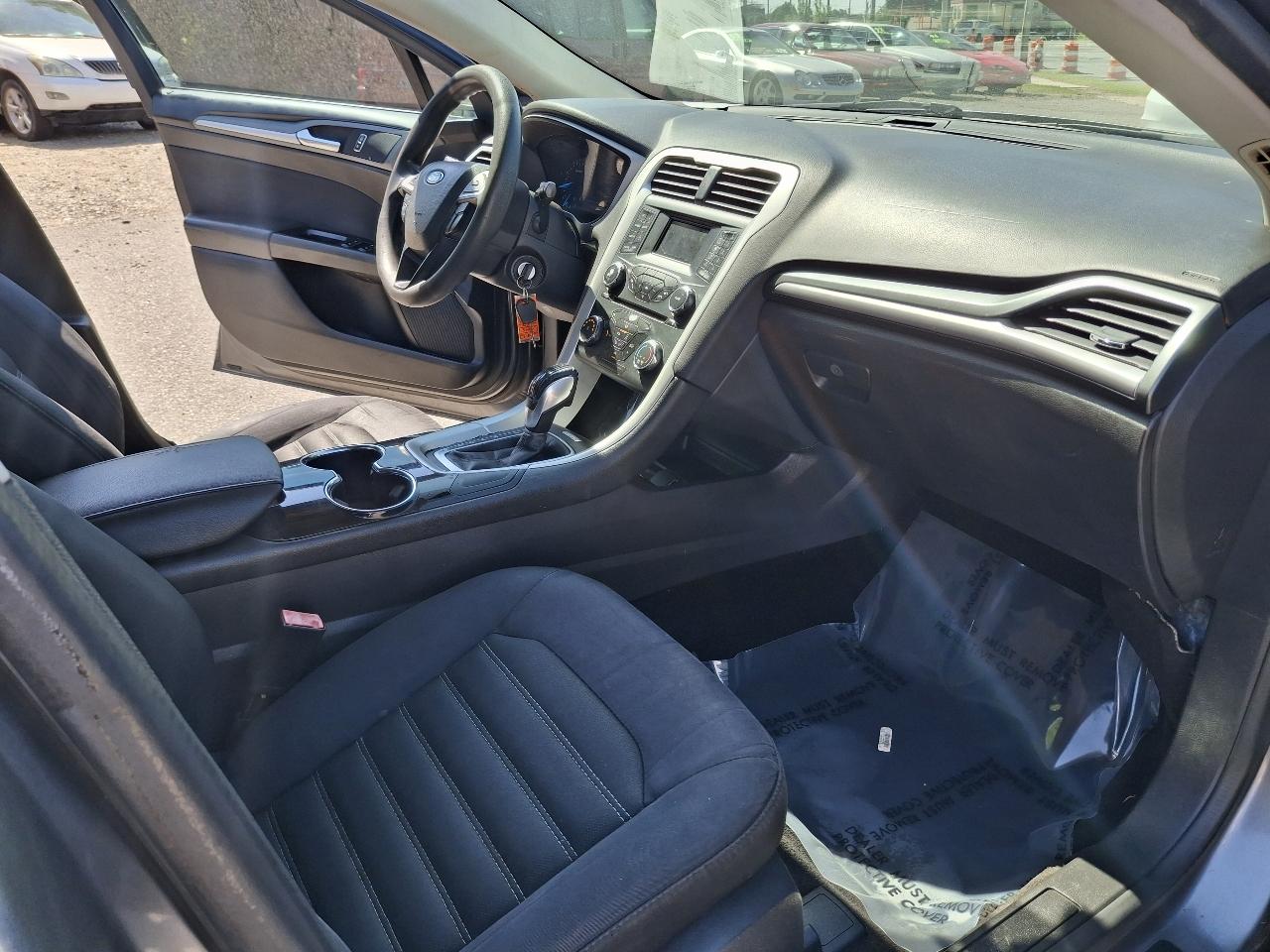 Ford Fusion SE 2014