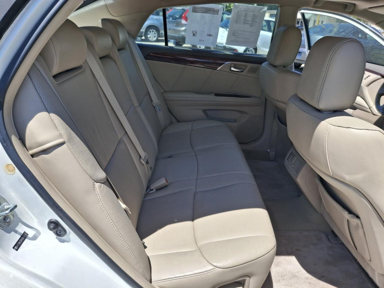 Toyota Avalon XL 2009