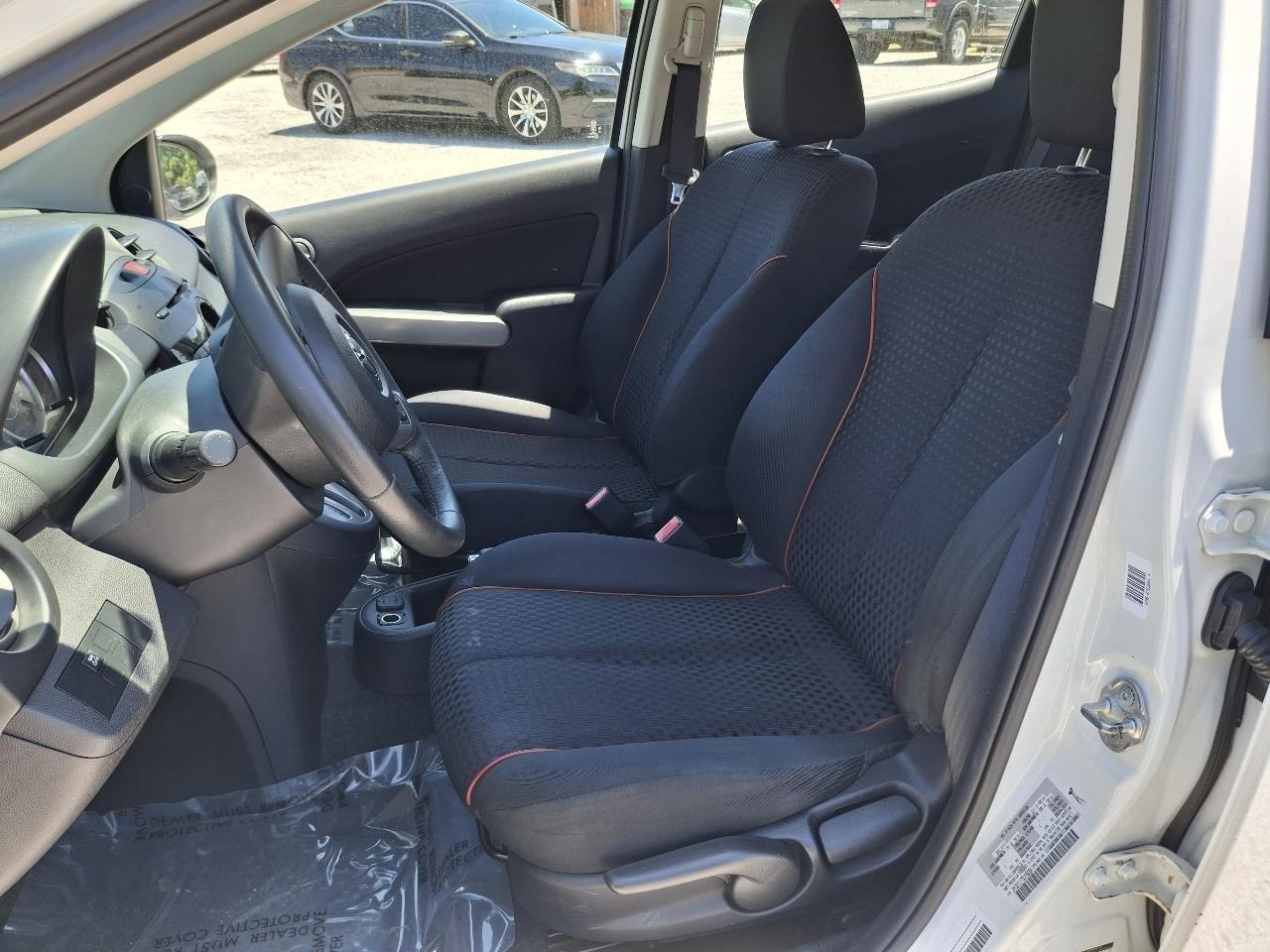Mazda MAZDA2 Touring 2013