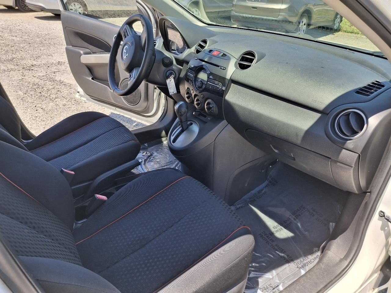 Mazda MAZDA2 Touring 2013