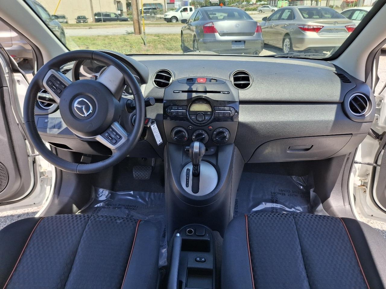 Mazda MAZDA2 Touring 2013