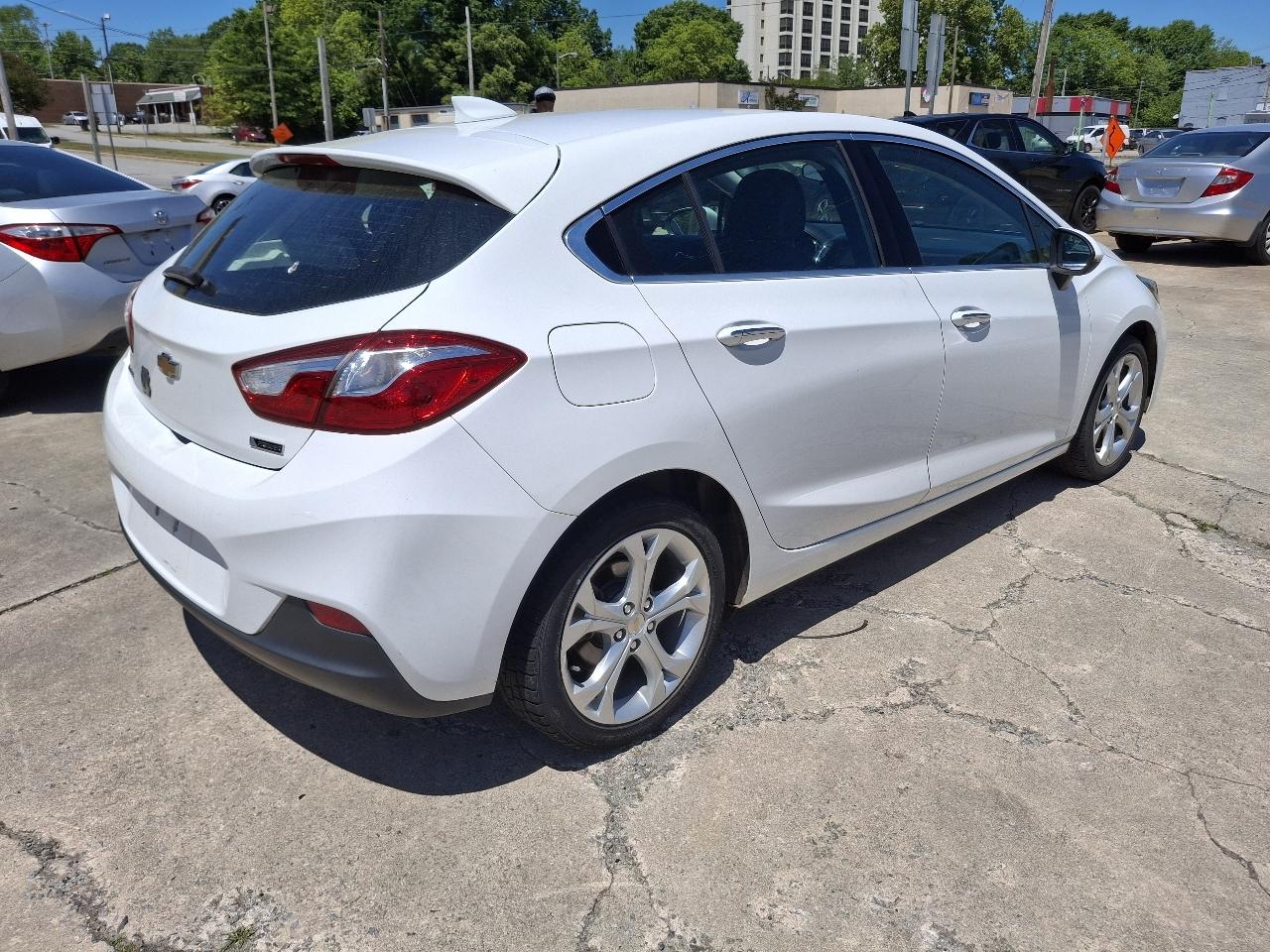 Chevrolet Cruze Premier Hatchback 2018