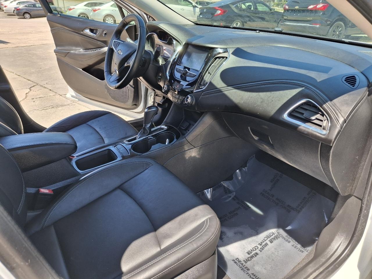 Chevrolet Cruze Premier Hatchback 2018