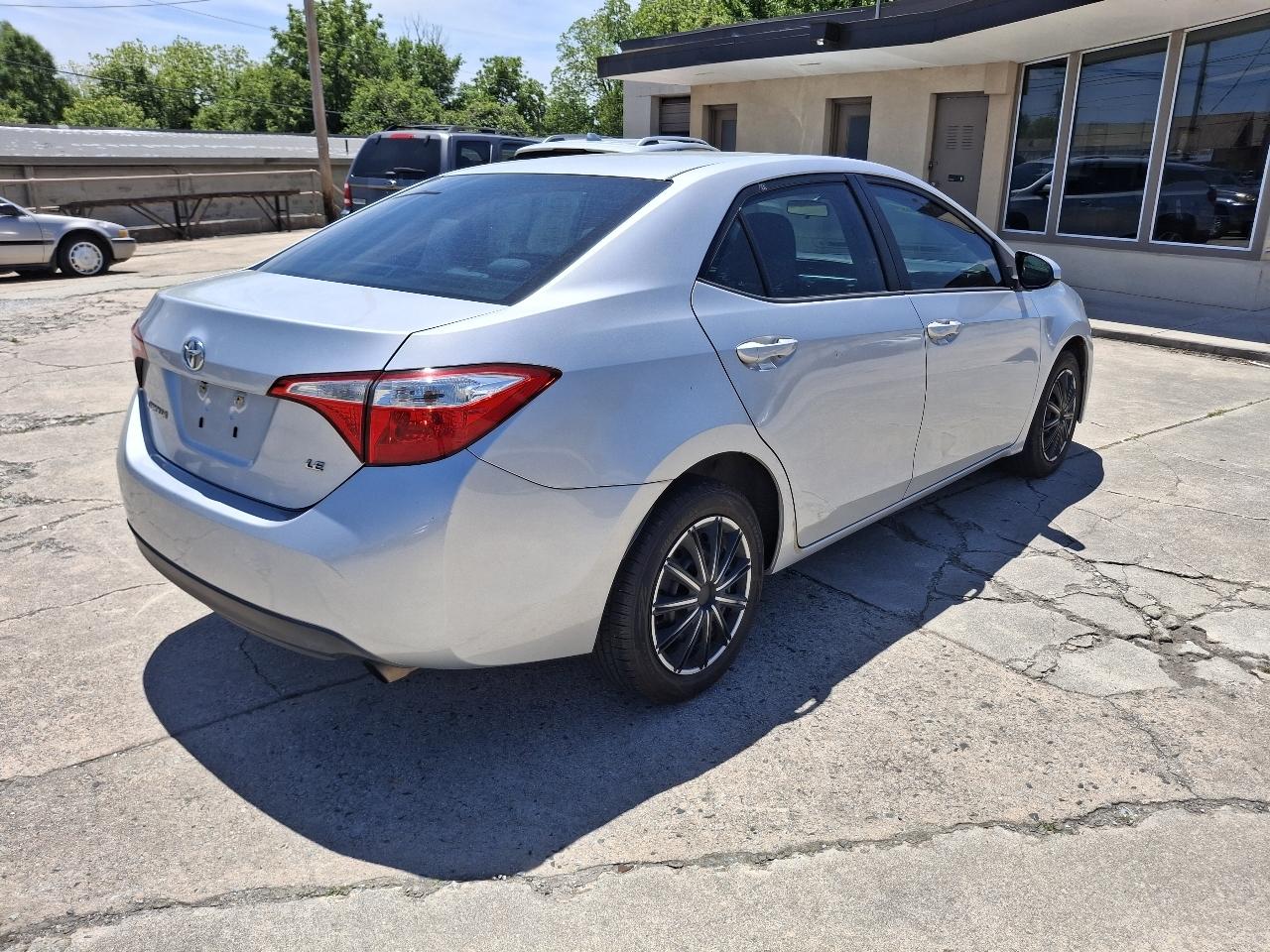 Toyota Corolla LE CVT 2016