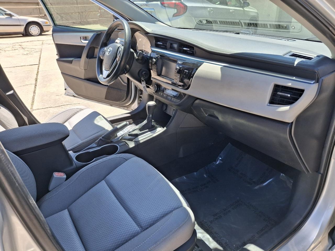 Toyota Corolla LE CVT 2016