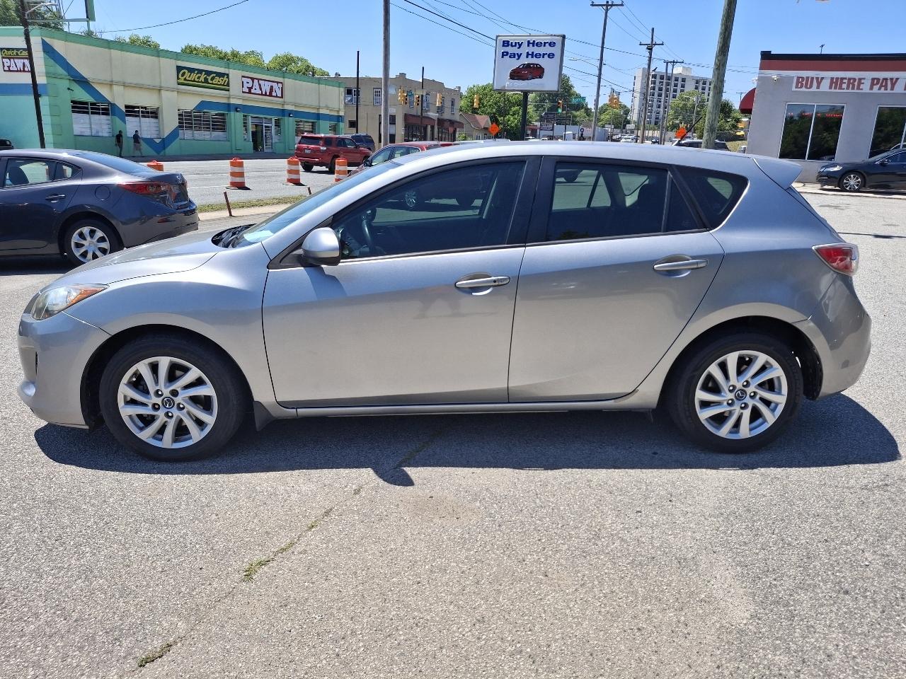 Mazda MAZDA3 i Touring AT 5-Door 2013