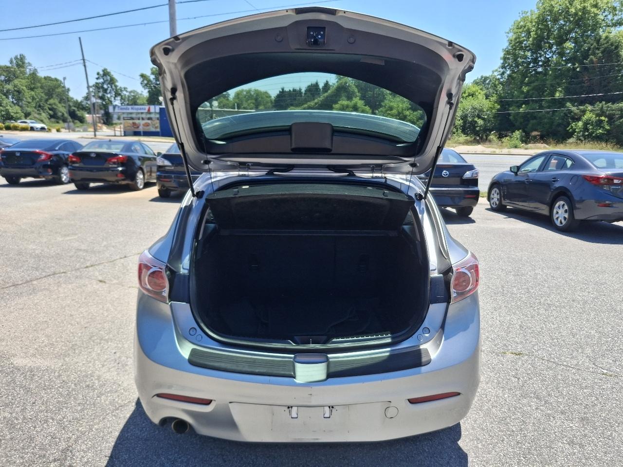 Mazda MAZDA3 i Touring AT 5-Door 2013