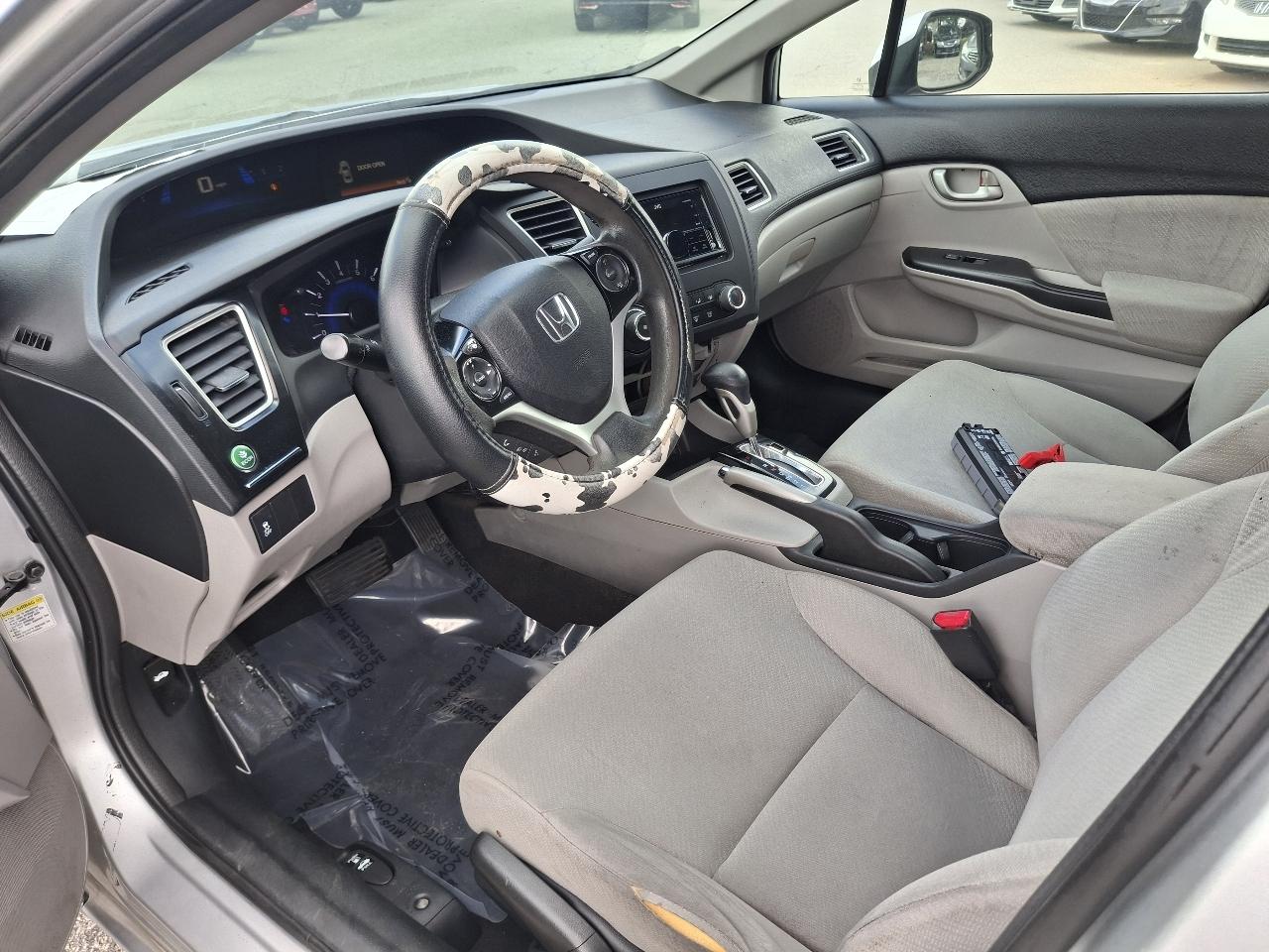 Honda Civic LX Sedan 5-Speed AT 2013