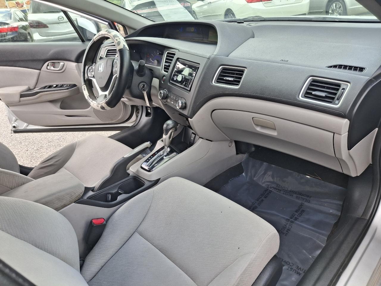 Honda Civic LX Sedan 5-Speed AT 2013