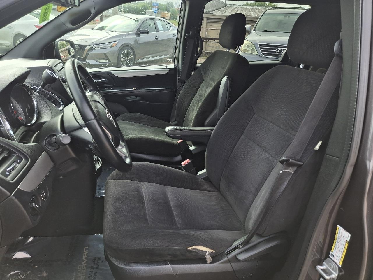 Dodge Grand Caravan SE 2015