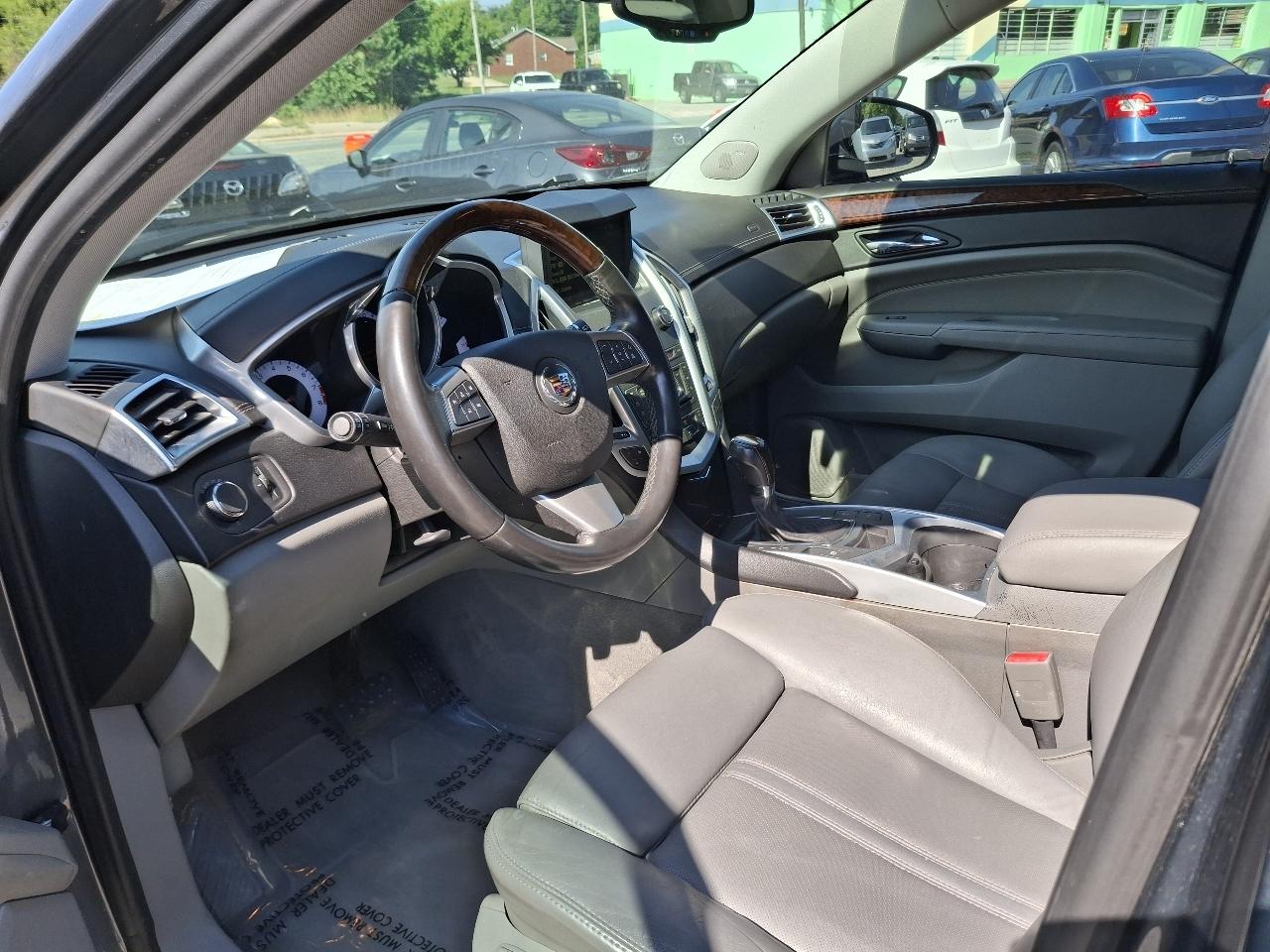 Cadillac SRX Luxury Collection 2010