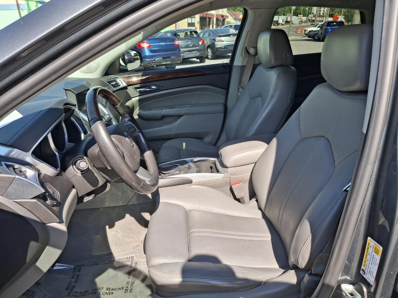 Cadillac SRX Luxury Collection 2010