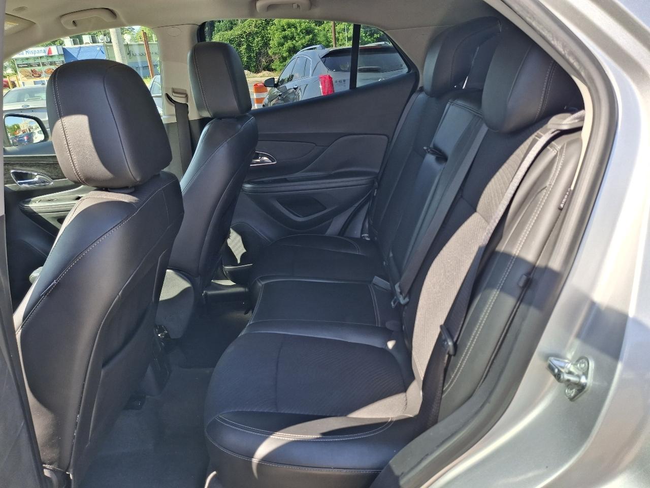 Buick Encore Convenience FWD 2013