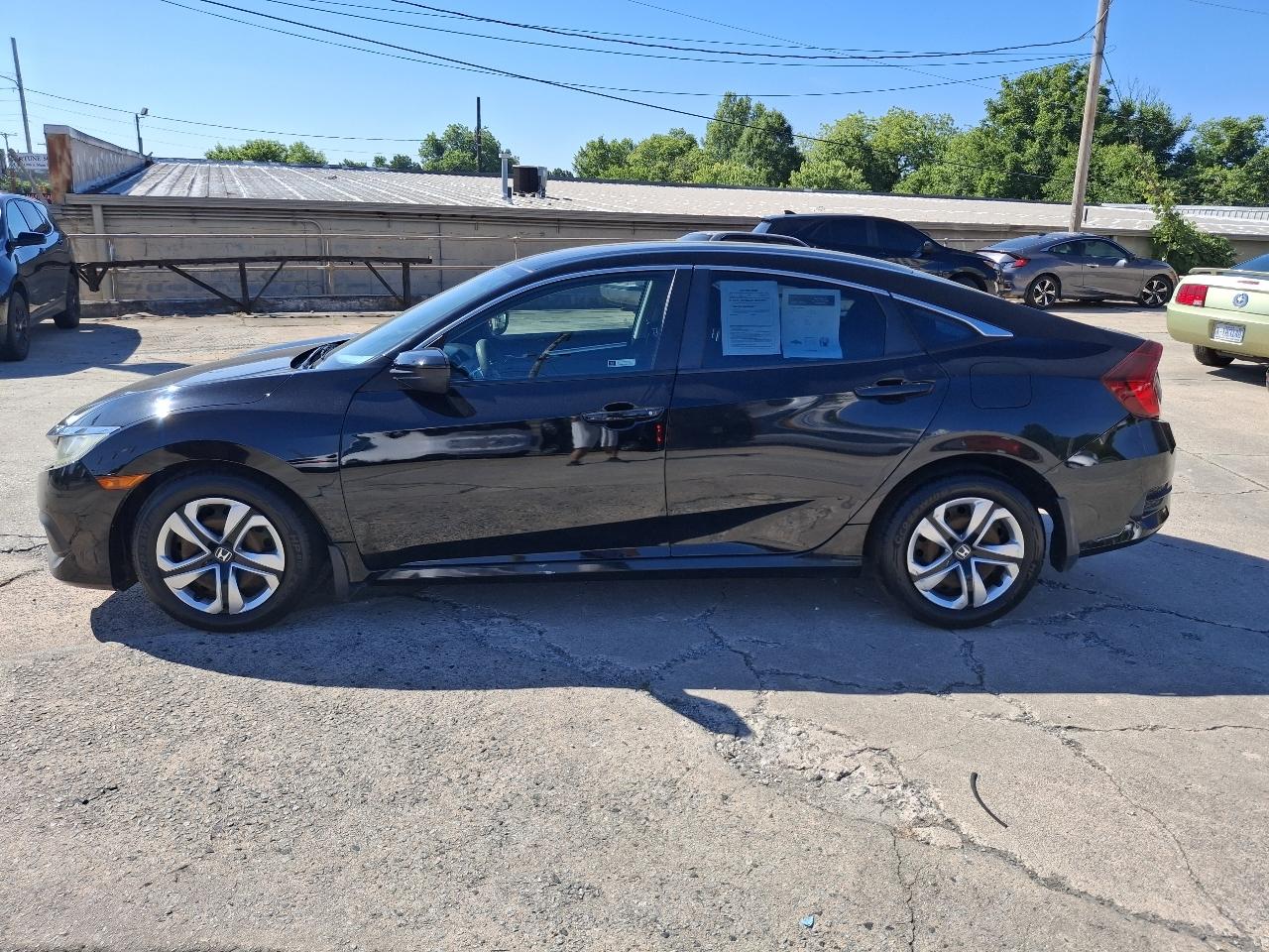 Honda Civic LX Sedan CVT 2016