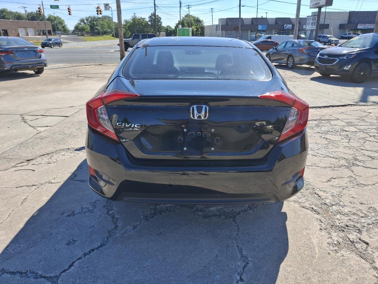 Honda Civic LX Sedan CVT 2016