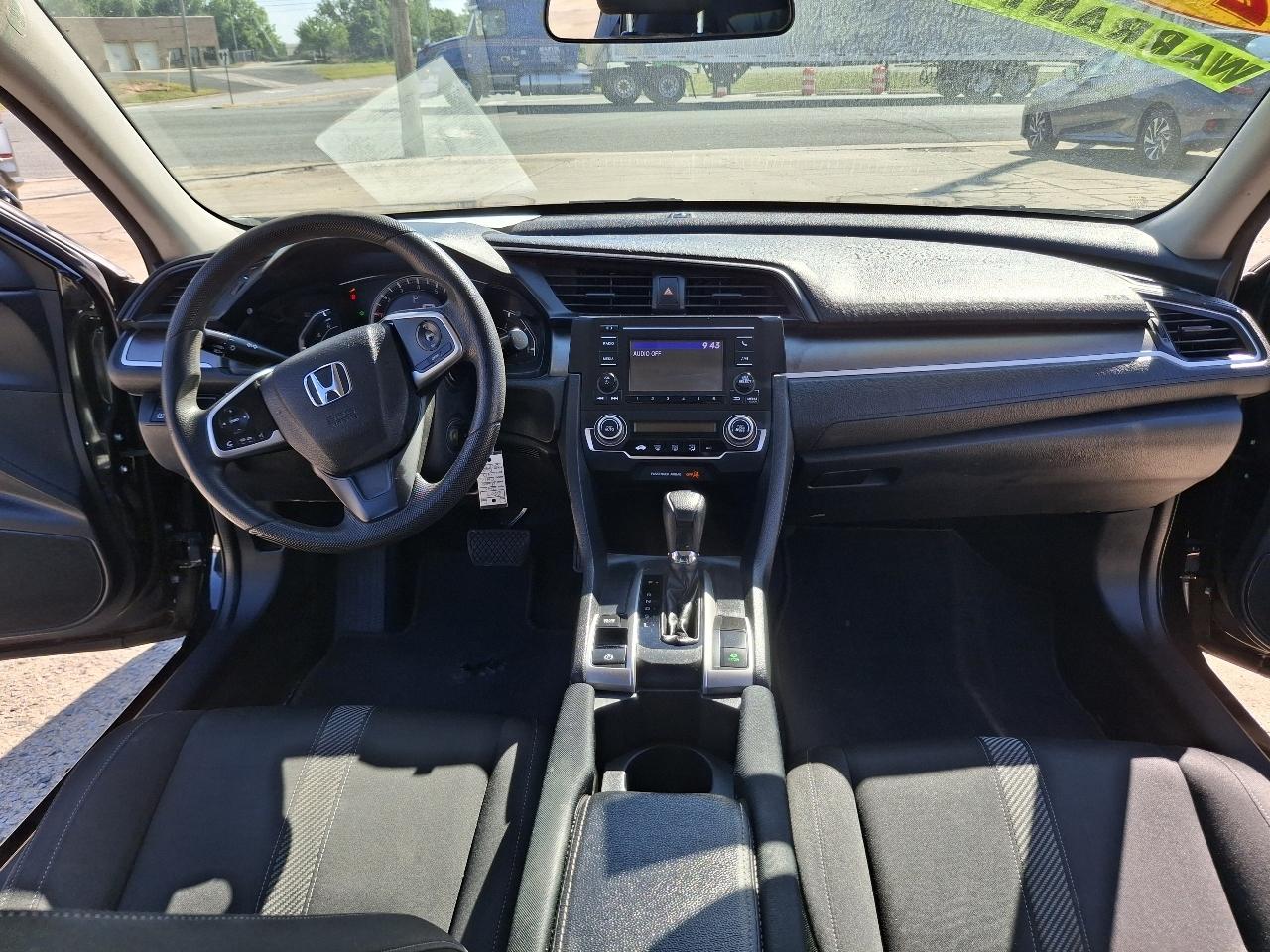 Honda Civic LX Sedan CVT 2016
