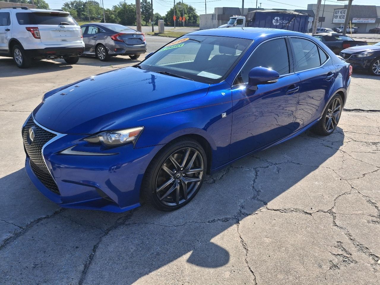 Lexus IS 200t 2016
