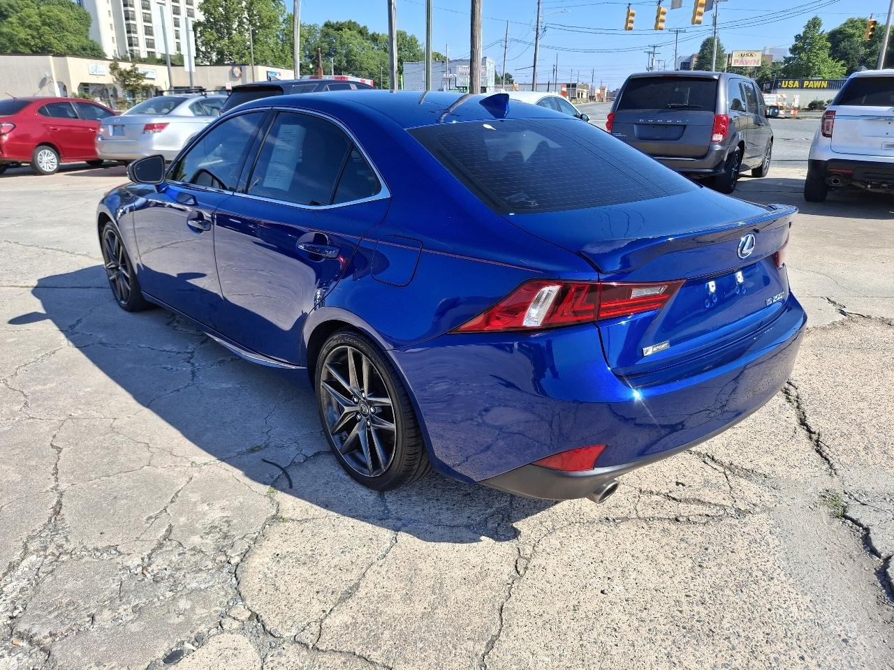 Lexus IS 200t 2016