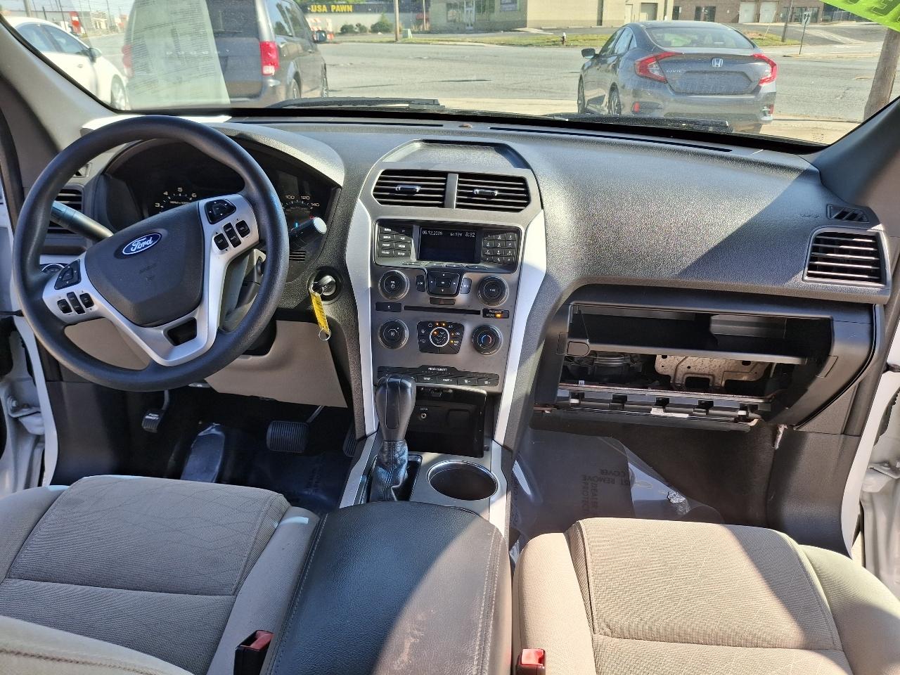 Ford Explorer Base 4WD 2014