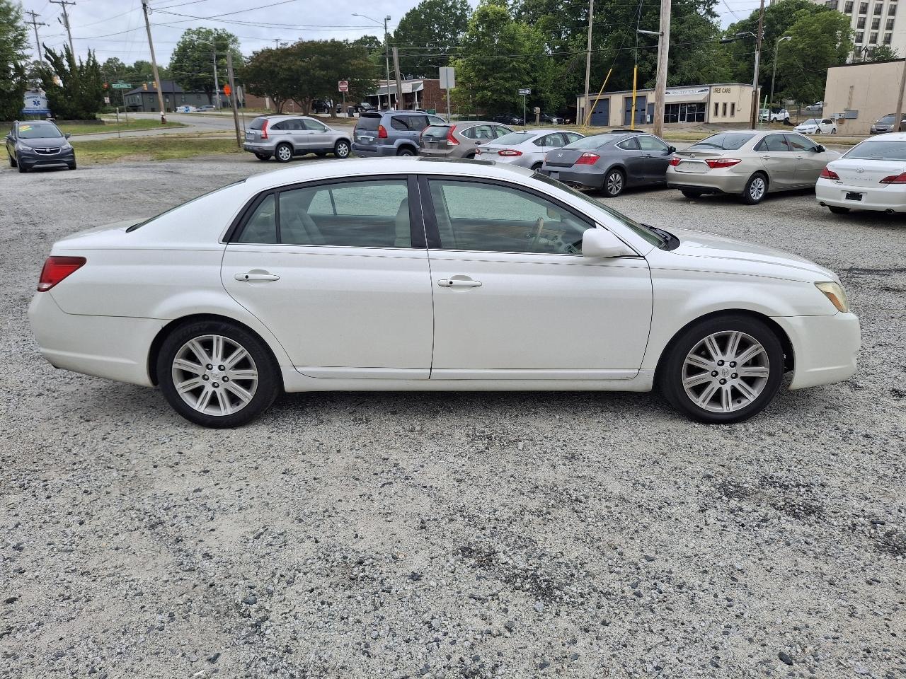 Toyota Avalon XL 2006