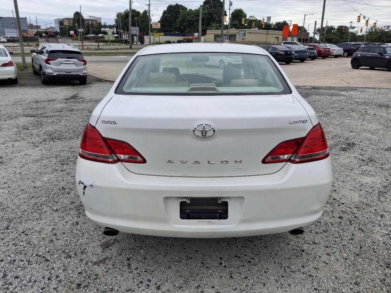 Toyota Avalon XL 2006